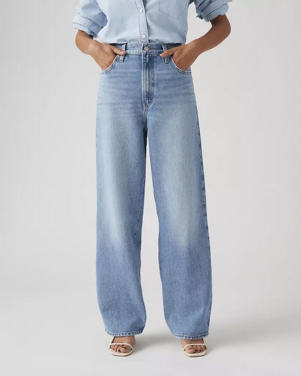 Levis Jeans Womens 31 Blue High Waisted Straight Light Wash Denim 100% cotton